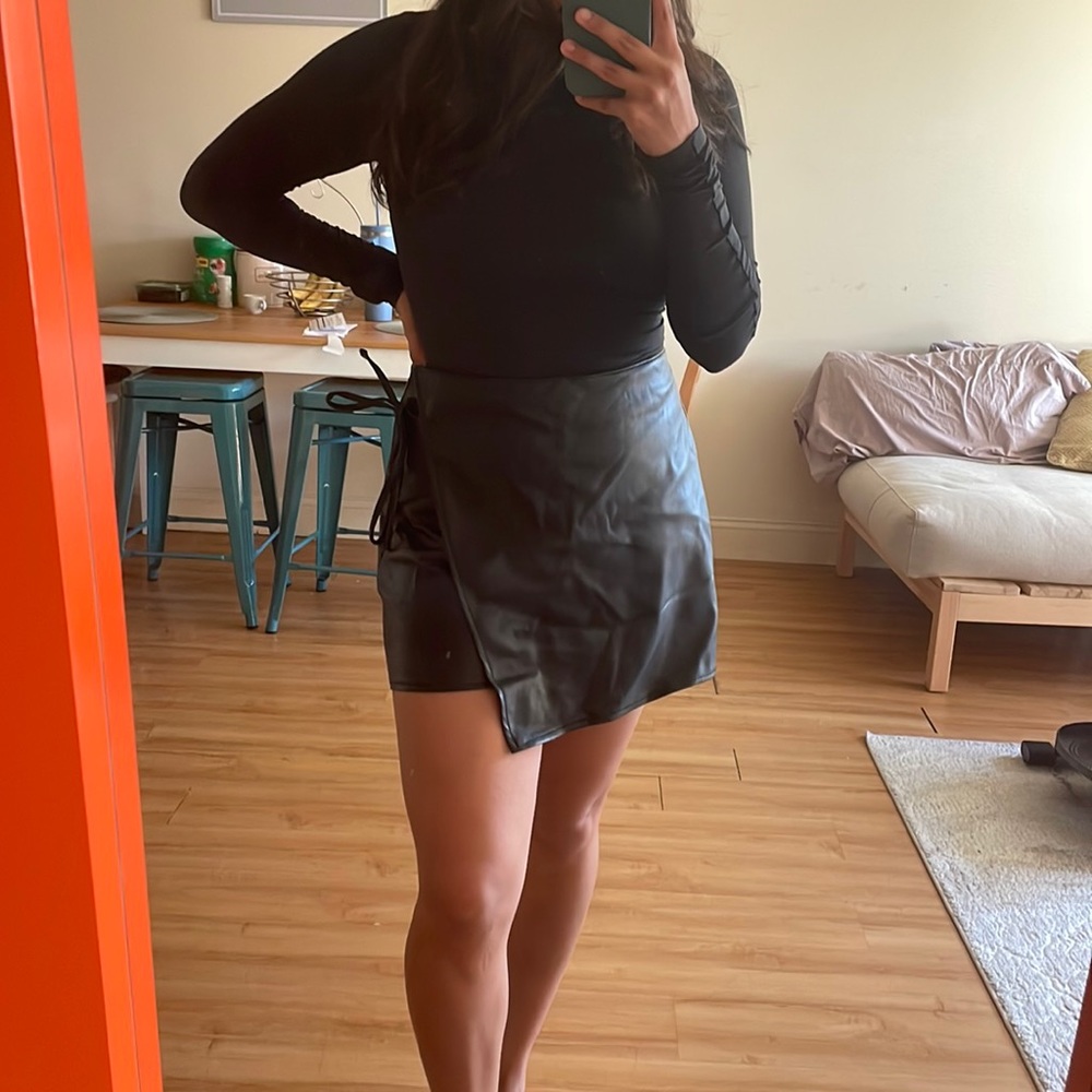 A&F leather skort NWT